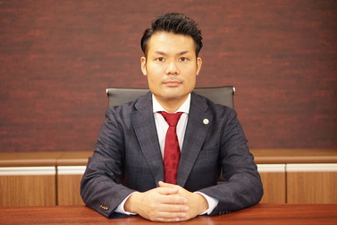 弁護士　宮澤 拓也