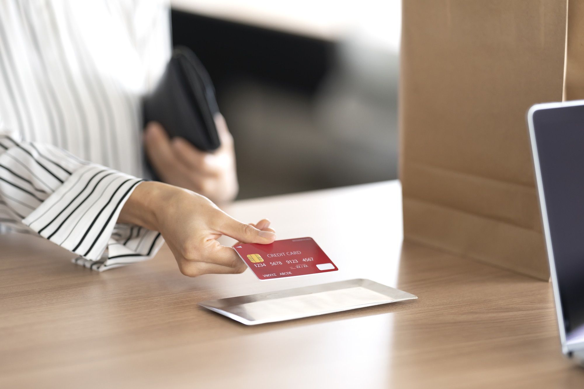 クレジットカードの利用履歴で浮気は分かるのか？証拠として見られる範囲と限界