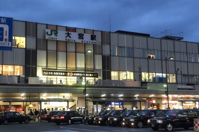埼玉で浮気調査の対象日を絞る方法｜都内通勤・県内駅・車移動から候補日を比較