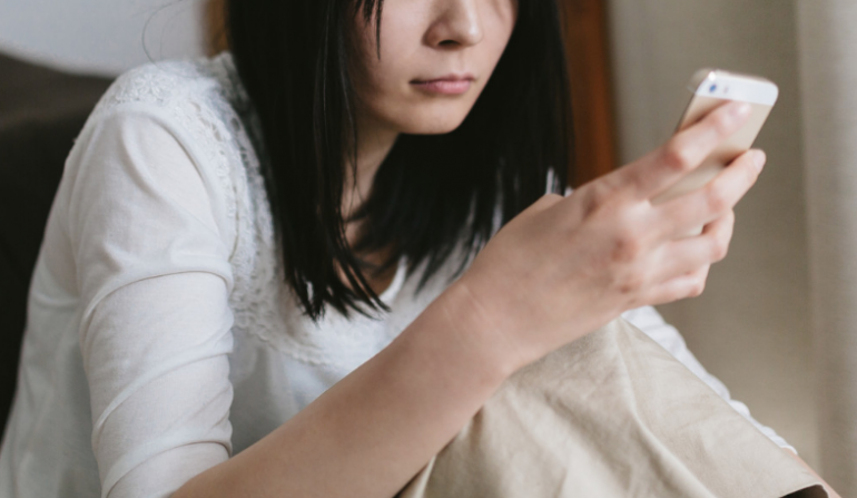 名古屋でLINE・SNSから浮気を疑うときに避けるべき行為